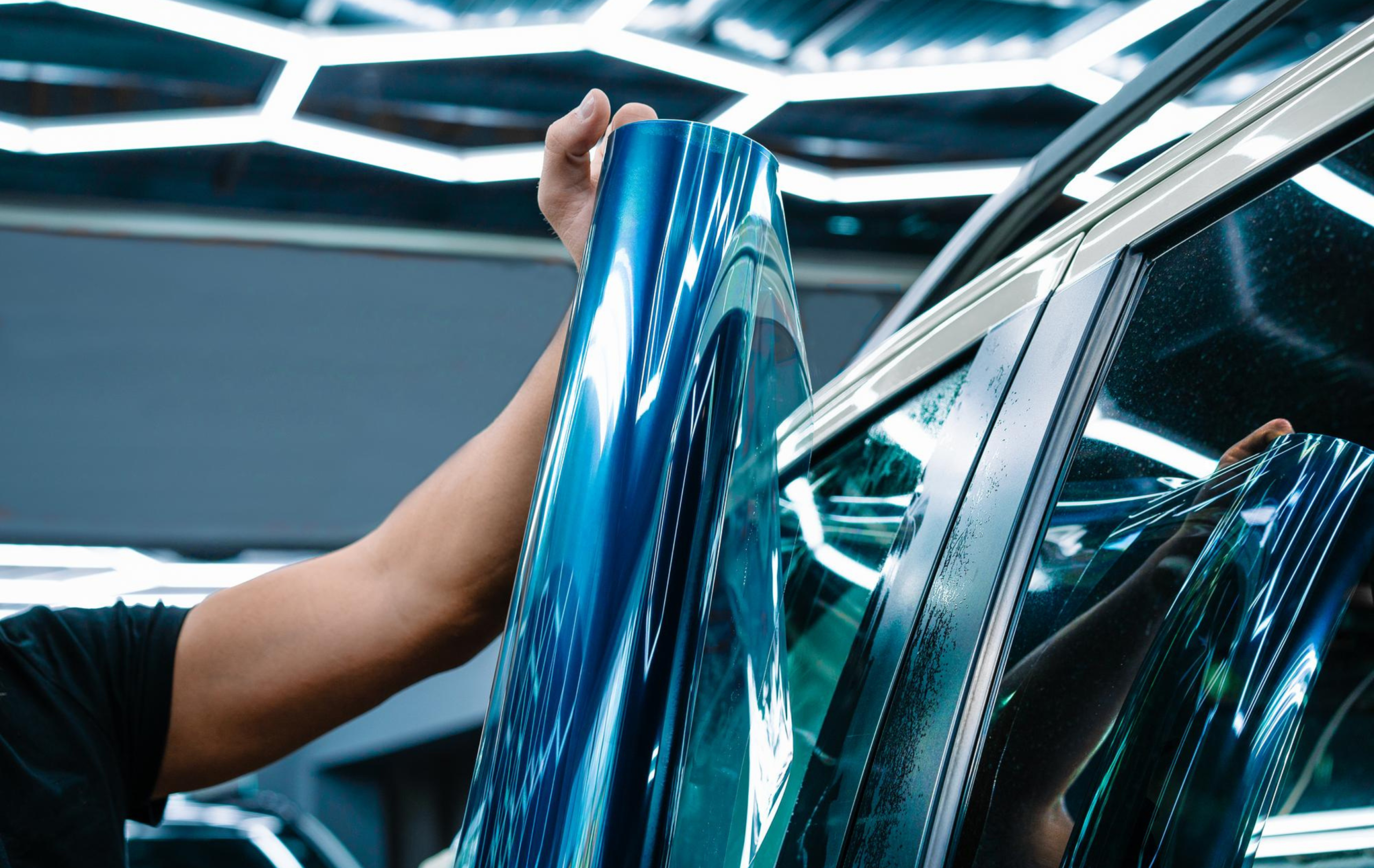 Dán phim cách nhiệt ô tô