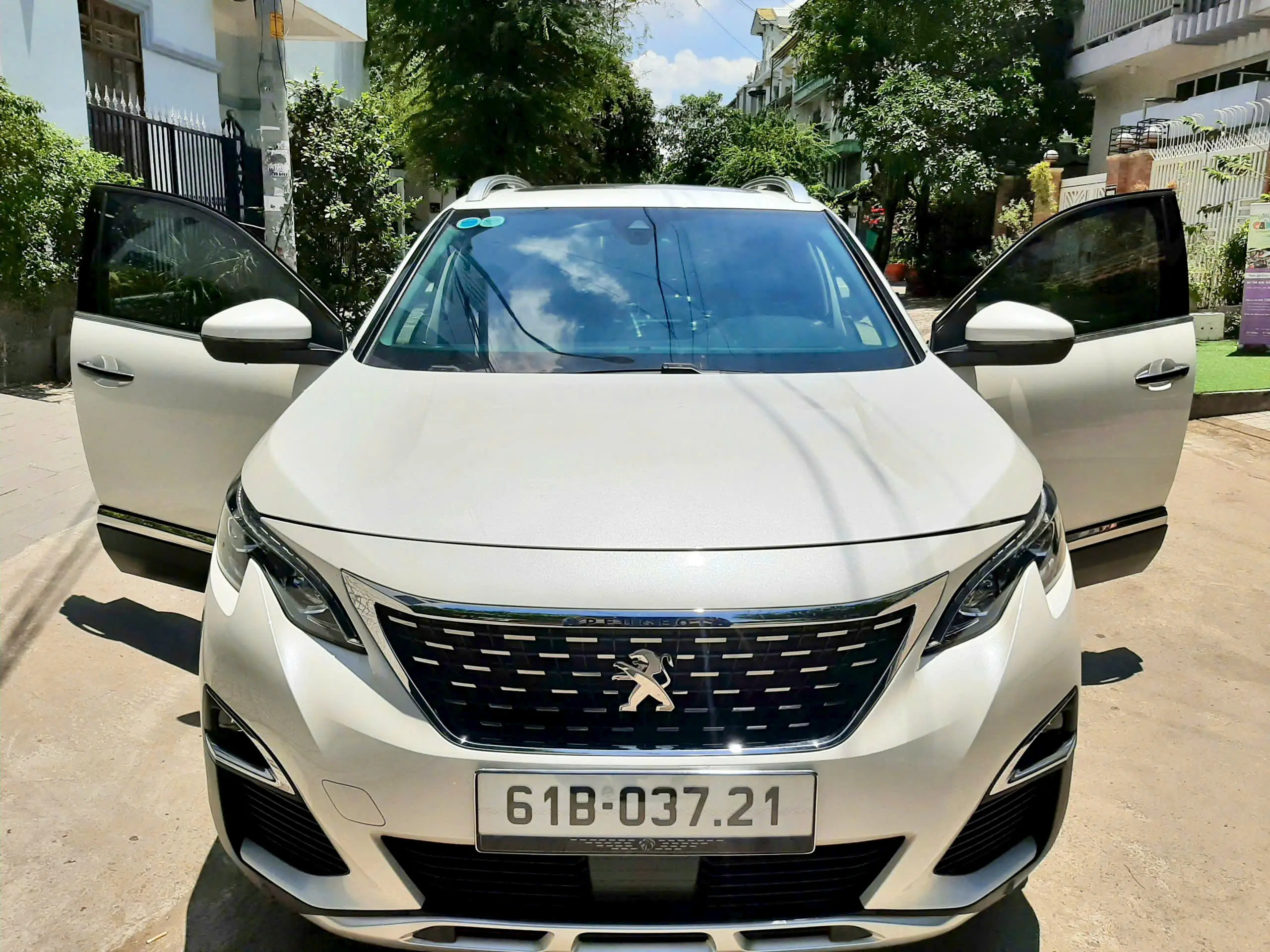 Độ truyền sáng hoàn hảo không gây cản trở tầm nhìn khi dán phim cách nhiệt