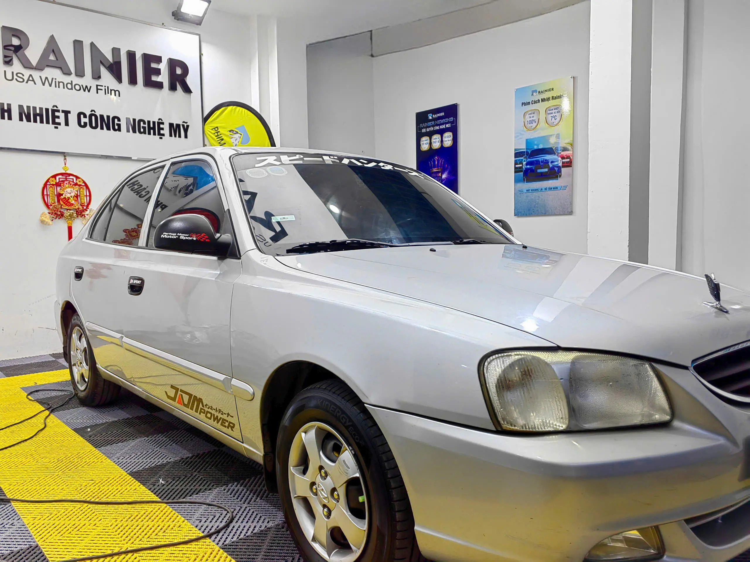 Bảo vệ sự riêng tư tối ưu với phim cách nhiệt Rainier