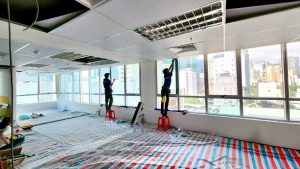 Thi công phim cách nhiệt chính hãng Rainier Newking cho nhà kính và căn hộ Dán phim cách nhiệt chính hãng Rainier Newking cho căn hộ chung cư giúp giảm nhiệt và tiết kiệm điện năng