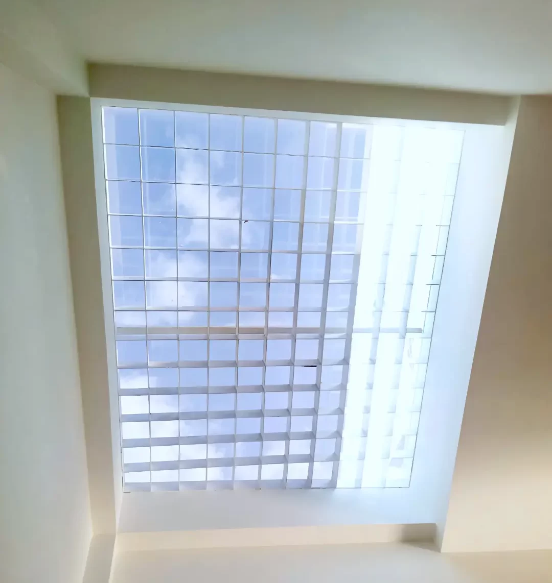 Dán phim cách nhiệt Rainier Colorful cho giếng trời tại Quận 10