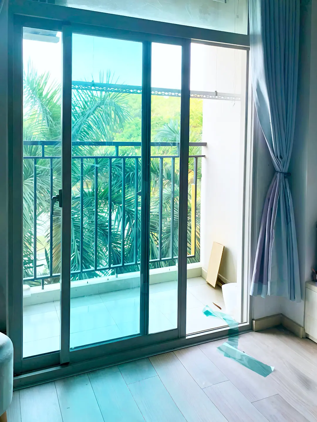 Dán phim cách nhiệt Rainier tại chung cư The Art