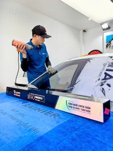 Phim cách nhiệt Rainier là đơn vị thi công chuyên nghiệp Rainier là đơn vị dán phim cách nhiệt chuyên nghiệp