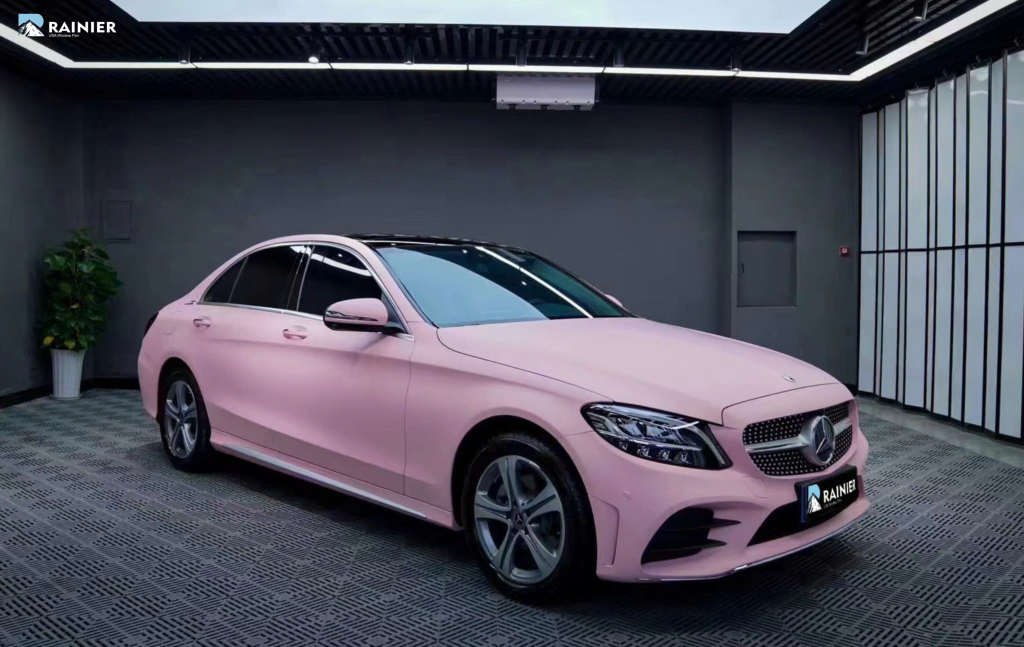 Bảo vệ phim cách nhiệt ô tô khỏi nắng nóng trực tiếp để duy trì tuổi thọ Đỗ xe nơi râm mát giúp giảm tác động nhiệt lên phim cách nhiệt ô tô