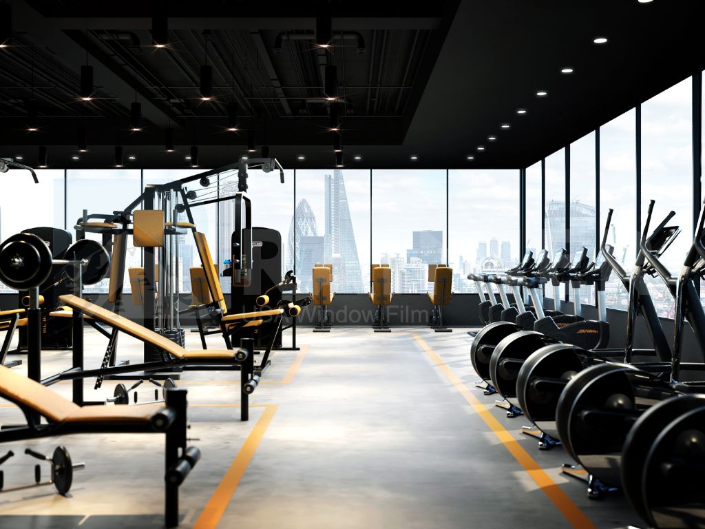 dán phim cách nhiệt cho spa - phòng gym là giải pháp chống nóng hiệu quả