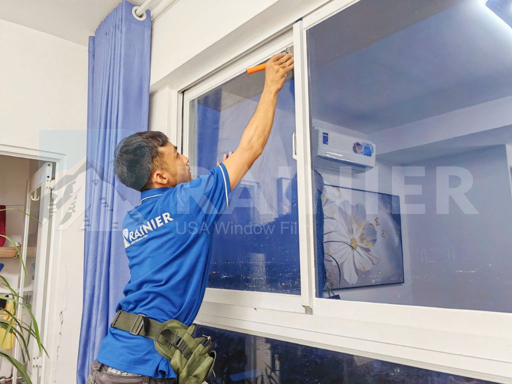 Rainier thi công phim cách nhiệt nhà kính và phòng ngủ chuyên nghiệp tại TP.HCM