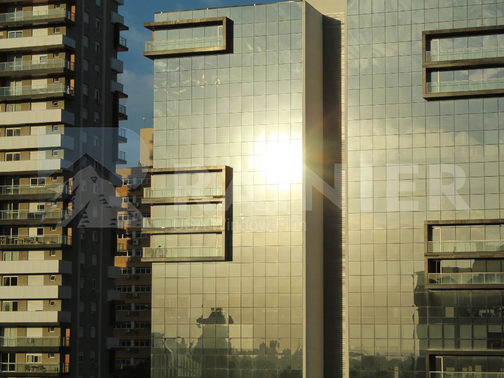 Tư vấn chọn phim chống nóng cho kính tòa nhà theo hướng nắng mặt trời