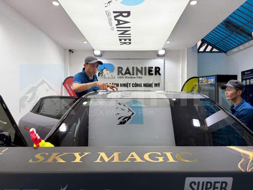 bảng giá phim cách nhiệt cửa sổ trời Rainier Skymagic theo từng gói và thông số kỹ thuật