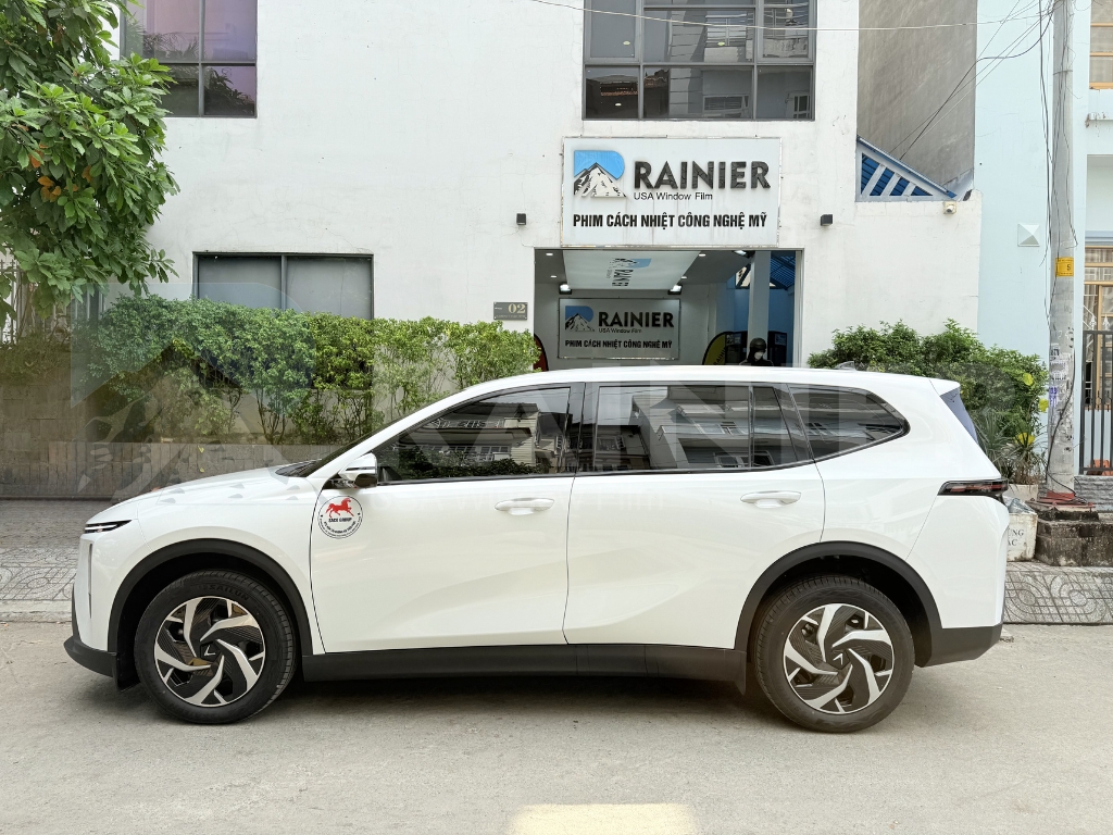Địa chỉ dán phim cách nhiệt ô tô Tân Bình
