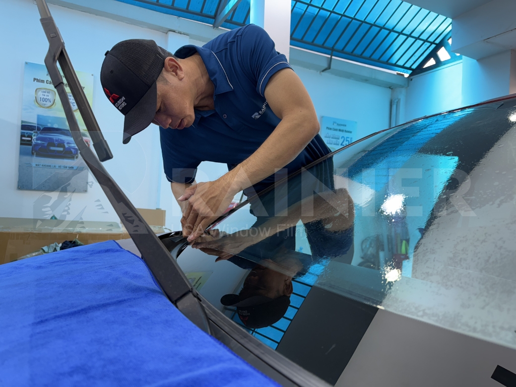 Đội ngũ kỹ thuật viên tay nghề cao Đội ngũ kỹ thuật viên tay nghề cao