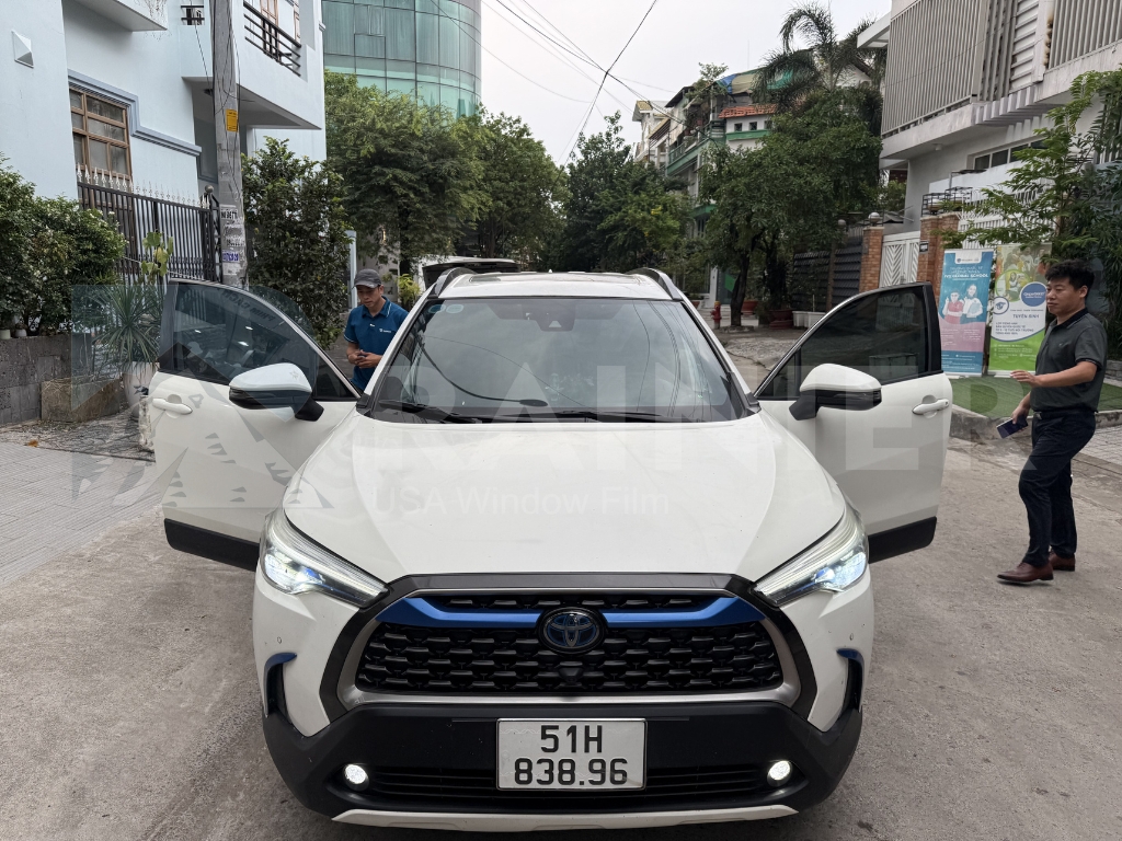 Kiểm tra chất lượng và bàn giao xe ô tô cho khách