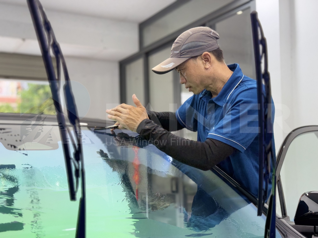 Quy trình thi công dán phim cách nhiệt chuyên nghiệp tại quận 10 Quy trình thi công dán phim cách nhiệt chuyên nghiệp tại quận 10