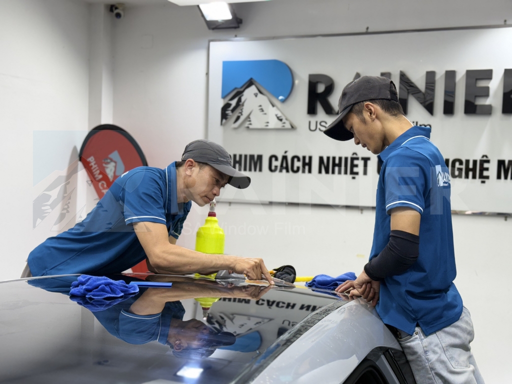 Tiêu chí chọn địa chỉ dán phim cách nhiệt ô tô tại TP Thủ Đức