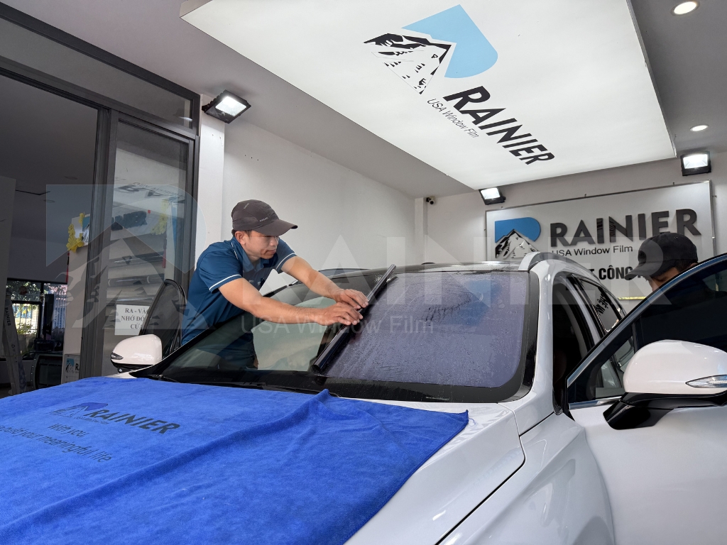 Tiêu chí đánh giá cơ sở dán phim cách nhiệt uy tín
