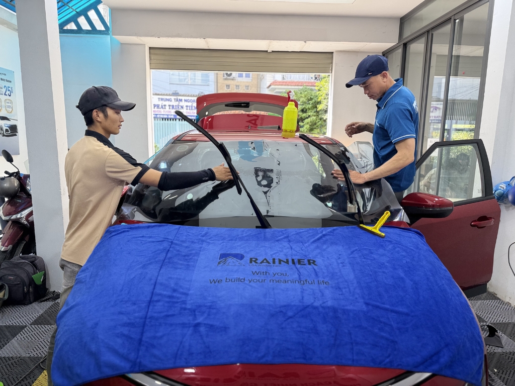 Chế độ bảo hành phim cách nhiệt Rainier
