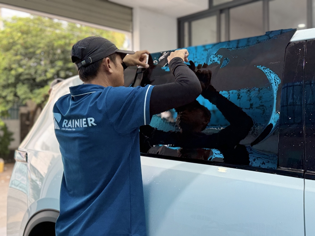 Dán phim cách nhiệt ô tô Bình Thuận