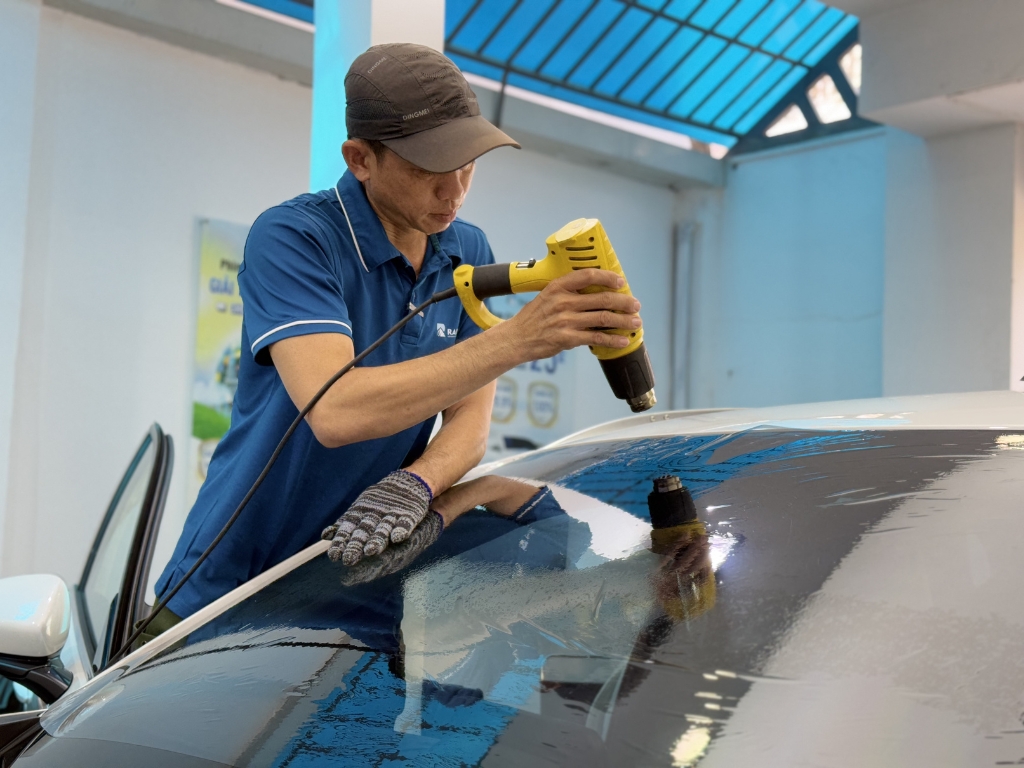 Dán phim cách nhiệt ô tô Đắk Lắk
