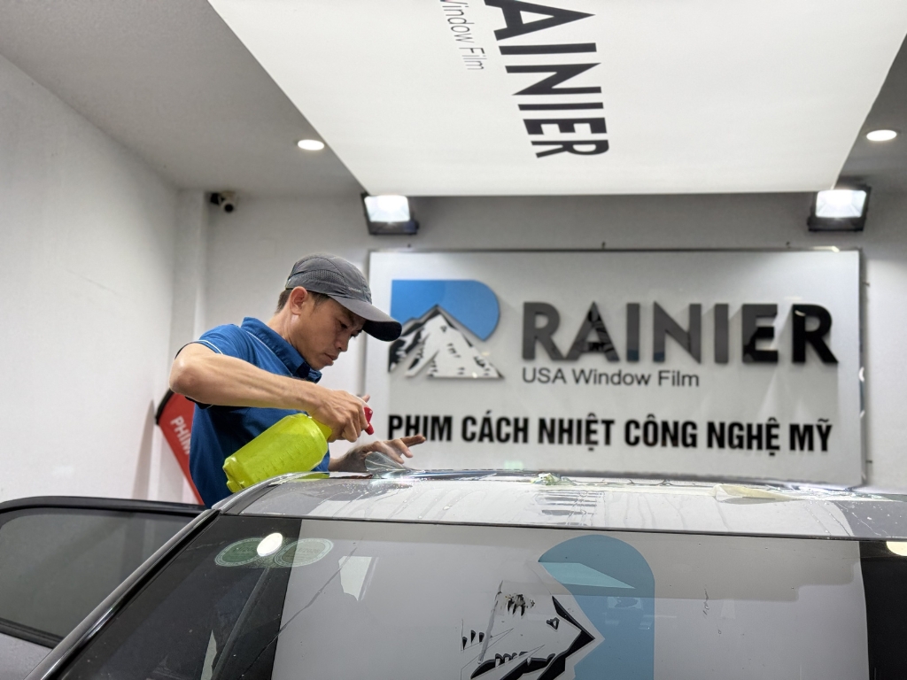 Dán phim cách nhiệt ô tô Điện Biên