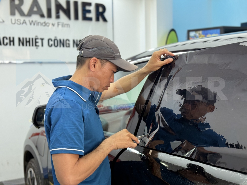 Dán phim cách nhiệt ô tô Đồng Tháp tại Rainier