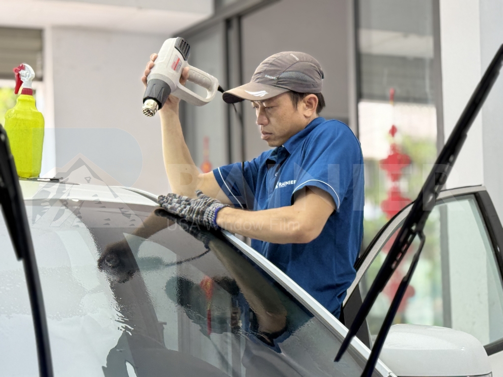 Dán phim cách nhiệt ô tô Lào Cai