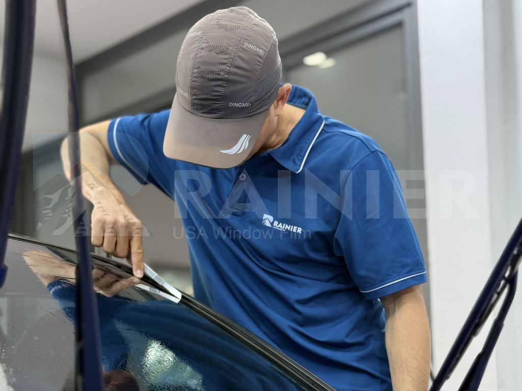 Lý do tại sao dán phim cách nhiệt ô tô Thái Bình rất cần thiết