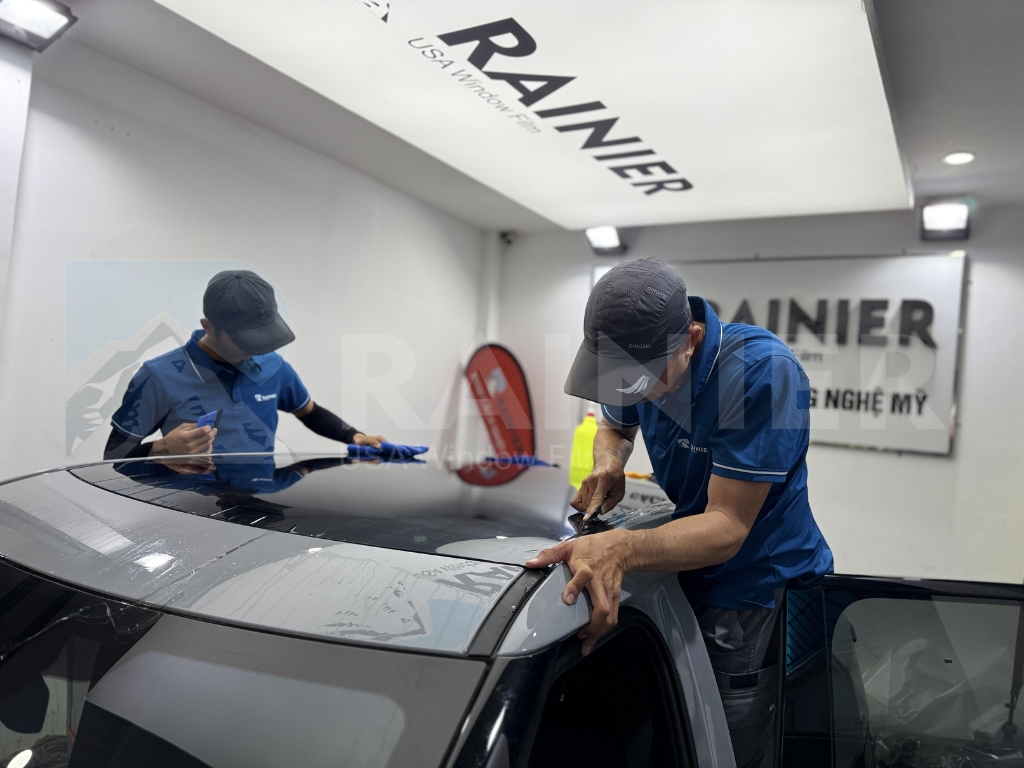 Địa chỉ dán phim cách nhiệt ô tô Ninh Bình