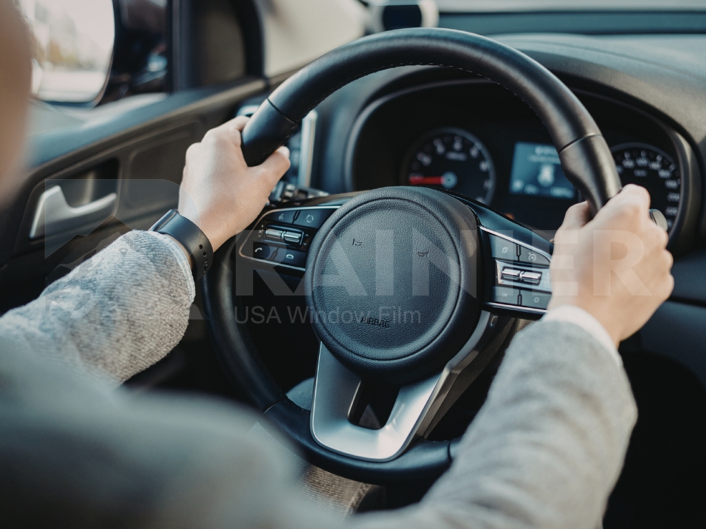 Dán phim cách nhiệt ô tô tăng sự riêng tư