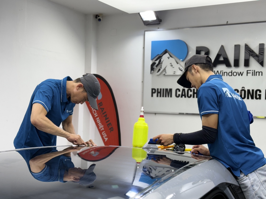 Rainier là địa chỉ dán phim cách nhiệt ô tô Kiên Giang uy tín