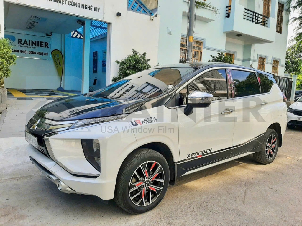 Dán phim cách nhiệt tích hợp công nghệ cao là cách giảm lóa hiệu quả