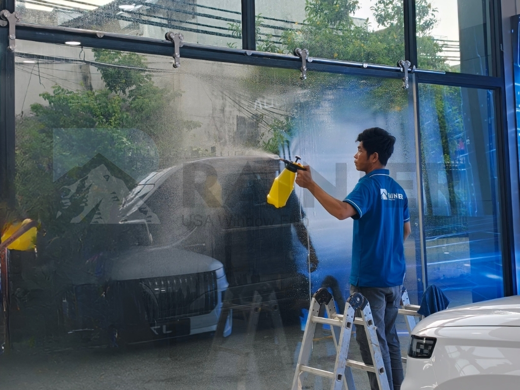 Quy trình thi công phim cách nhiệt nhà kính quận 6