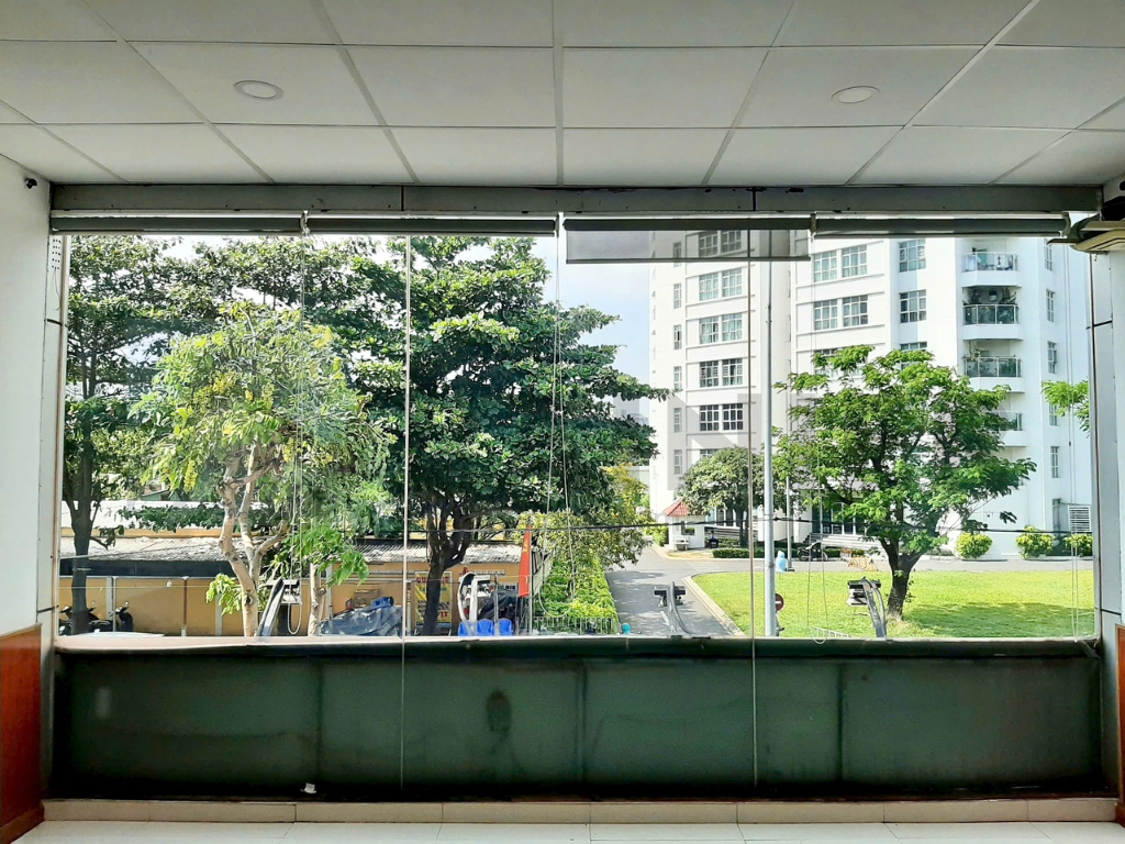 Tại sao nên dán phim cách nhiệt nhà kính Nhà Bè?