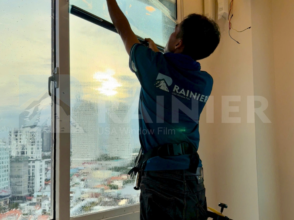 Thi công phim cách nhiệt nhà kính Cần Thơ