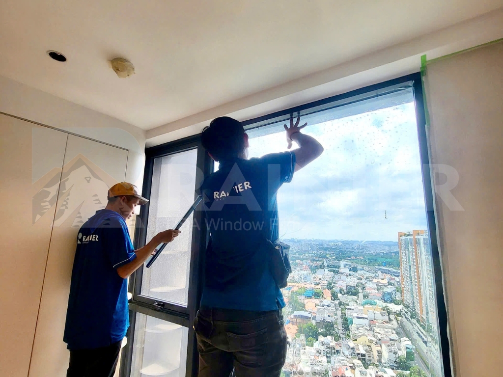 Thi công dán phim cách nhiệt nhà kính Đà Nẵng