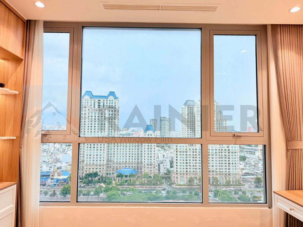 Cơ chế cản nhiệt ngay trên bề mặt kính