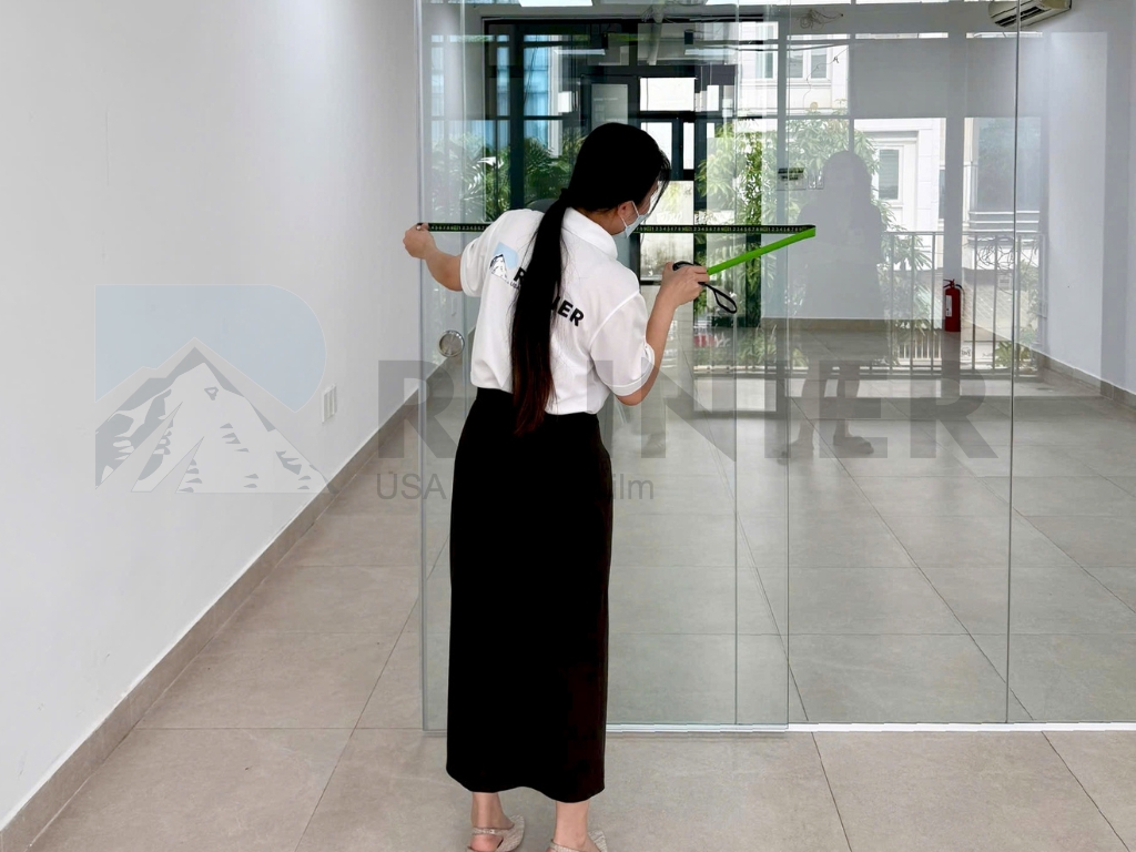 Dán phim cách nhiệt nhà kính tại Nghệ An