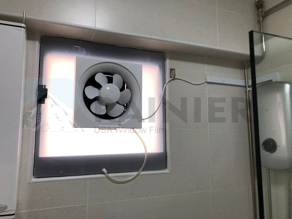 Lắp quạt hút kết hợp ống dẫn khí