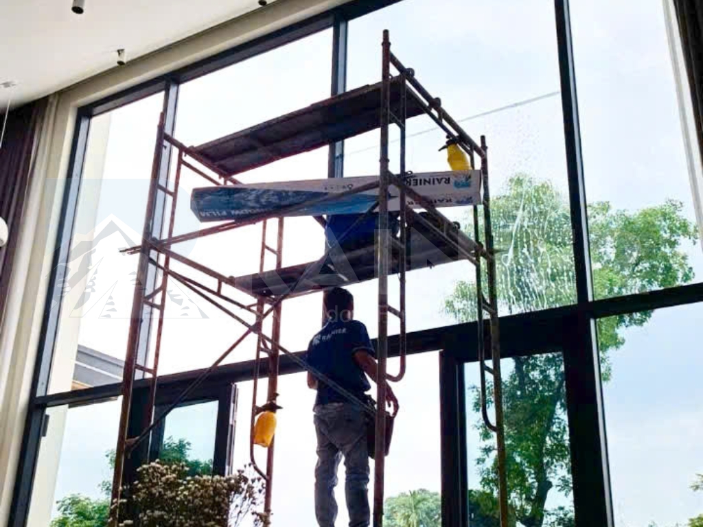 Phim cách nhiệt nhà kính Rainier ngăn nhiệt tại mặt kính