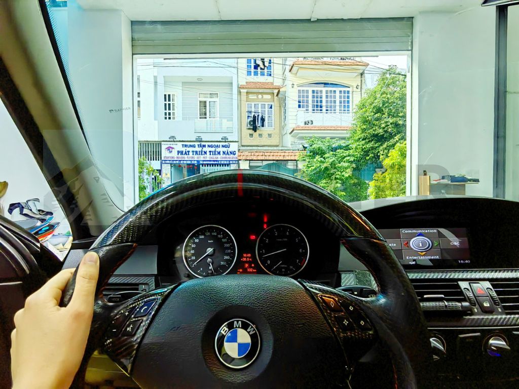 Phim cách nhiệt ô tô Rainier giải pháp chống nóng cho xe Roll Royce