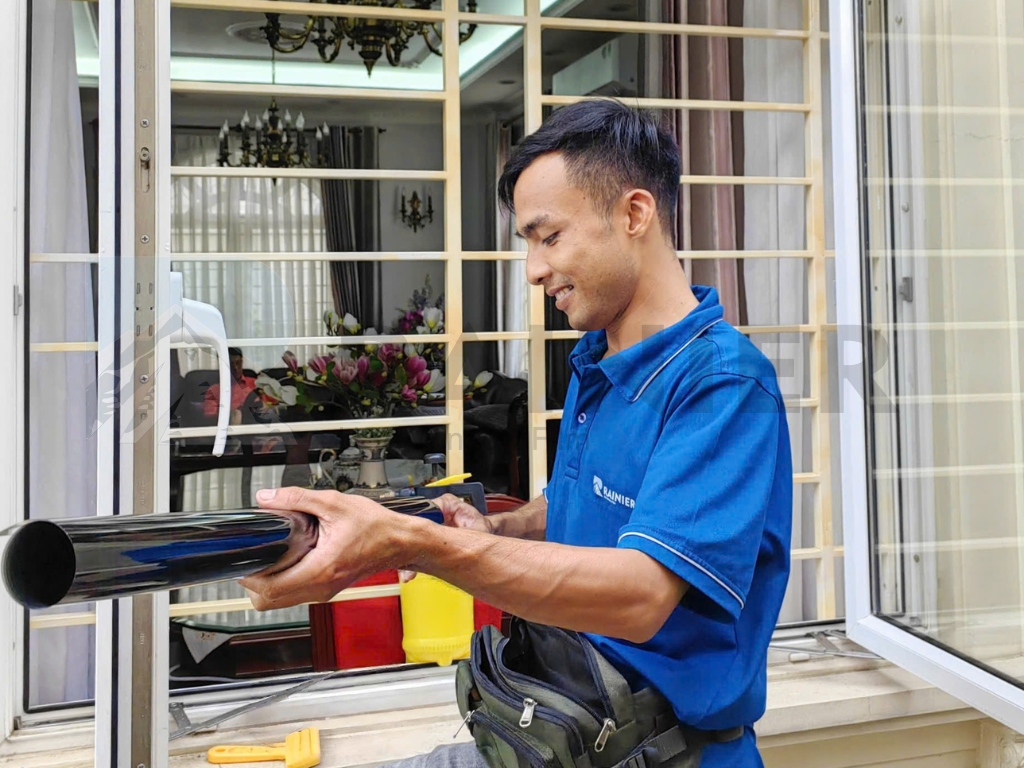 Thi công dán phim cách nhiệt nhà kính Phú Yên