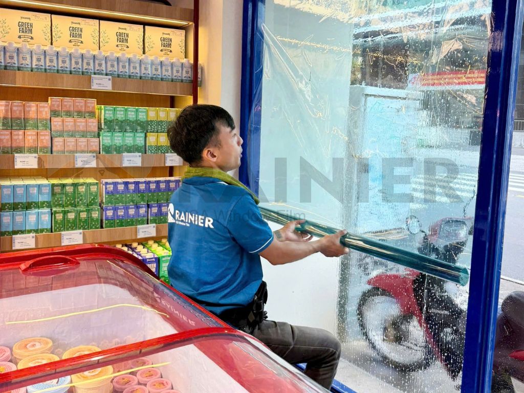 Thi công dán phim cách nhiệt nhà kính Lạng Sơn